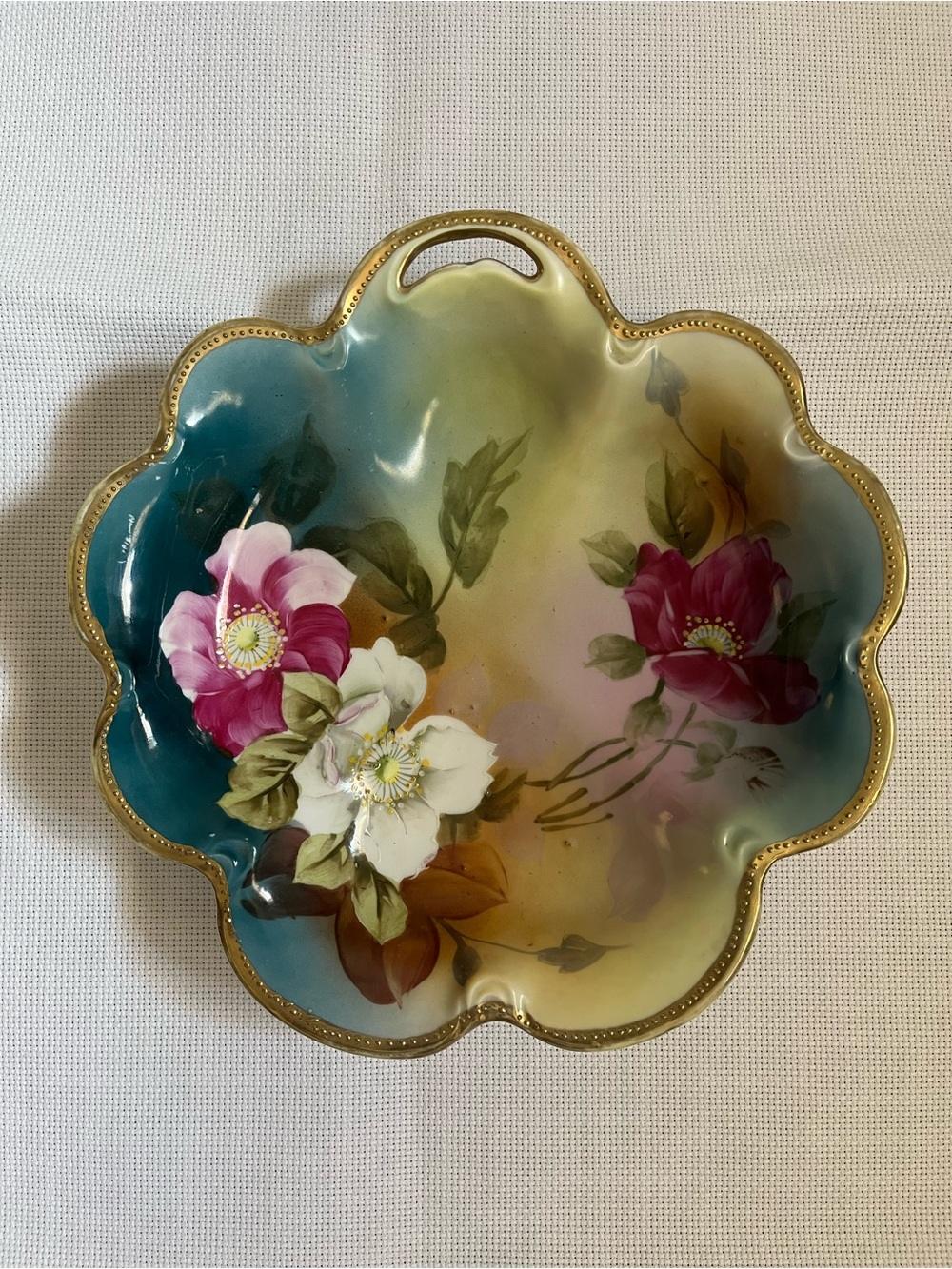 Antique Hand-Painted Wild Rose Dish – R.S. Prussia Style 1900s size 9”